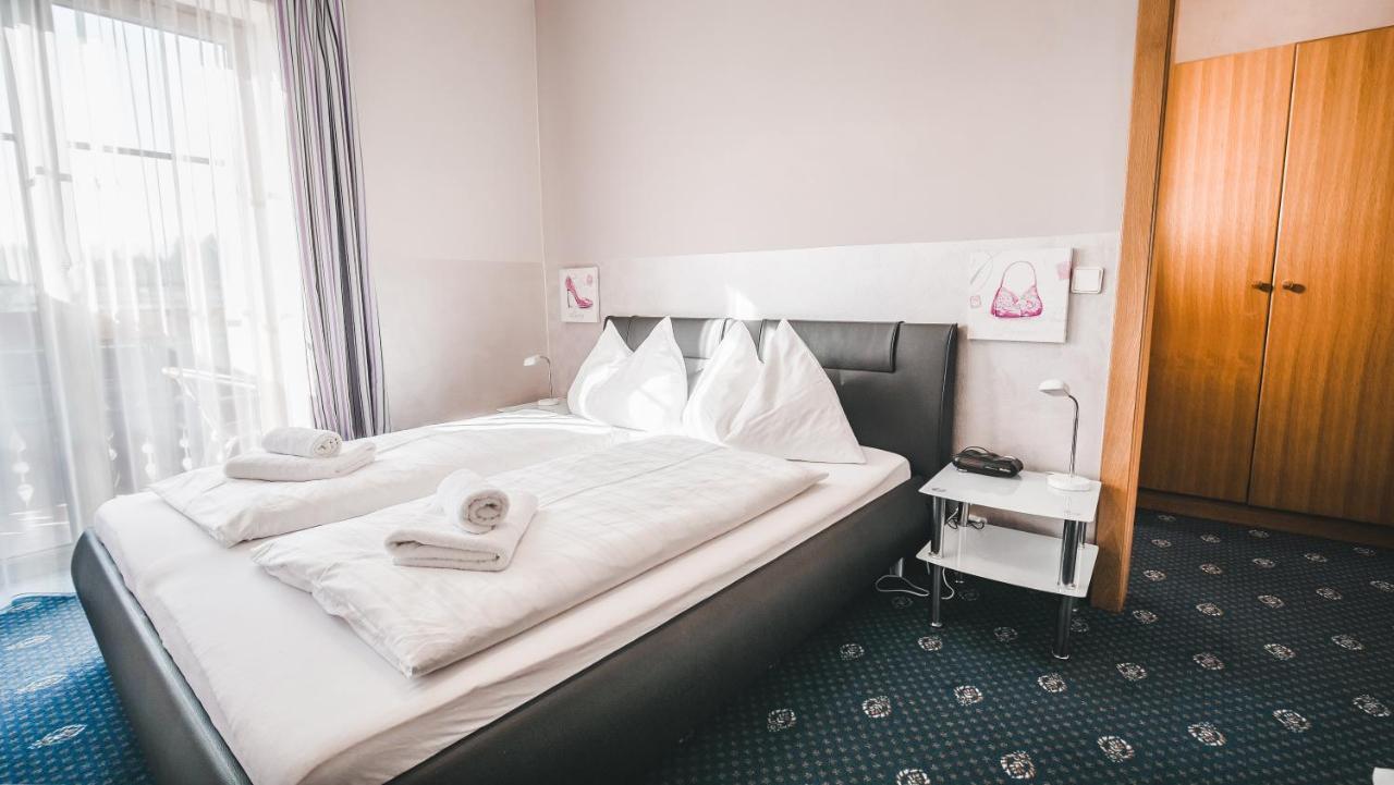 Hotel Karntnerhof Velden By S4Y Velden am Wörthersee Buitenkant foto